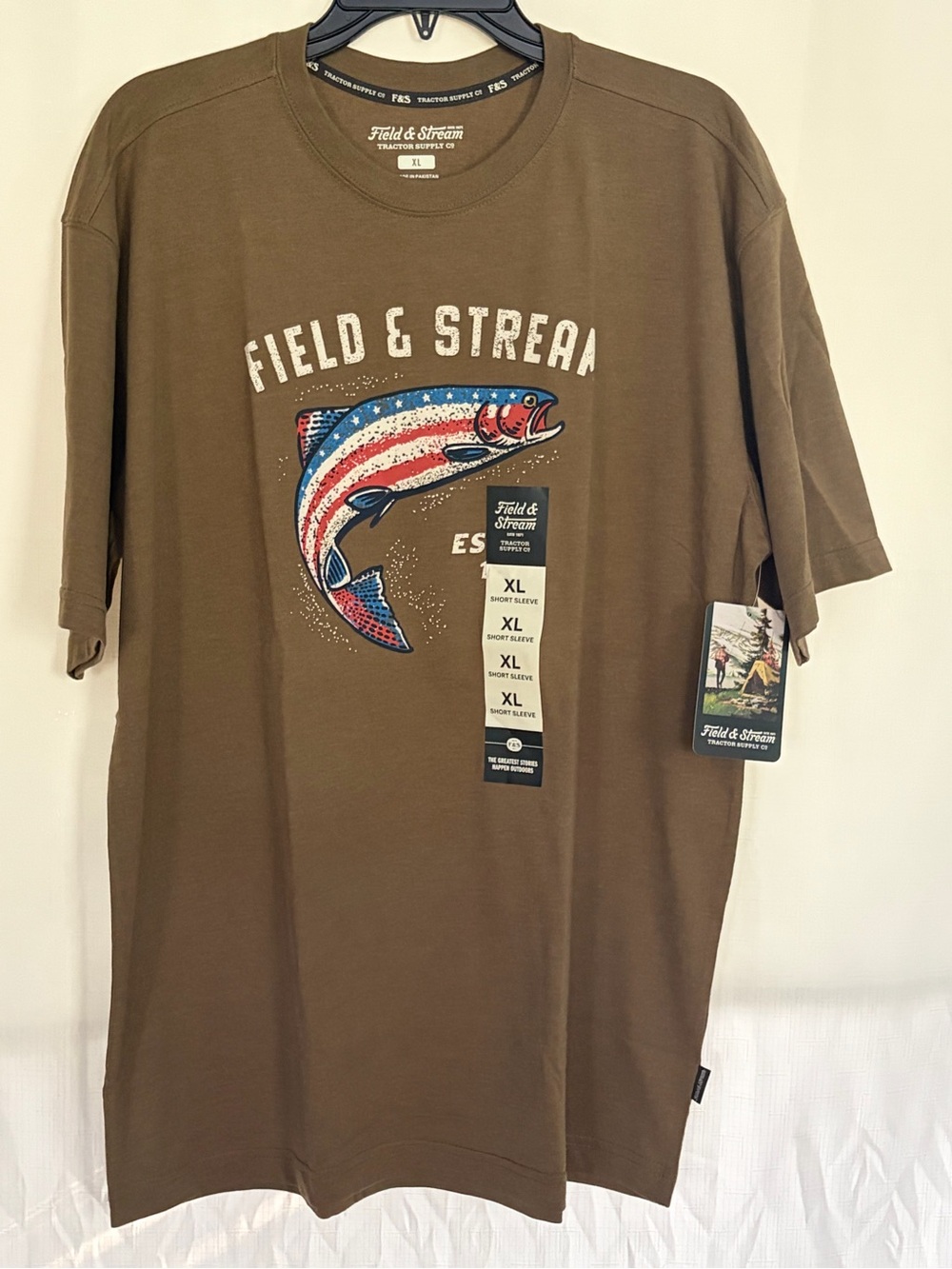 Field & Stream Brown Short-Sleeve Tee with Patriotic Trout Graphic